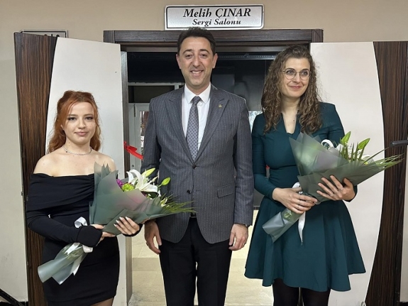 Yasemin Enginler ve Gözde Nur Özbek sergisinde eserler büyüledi
