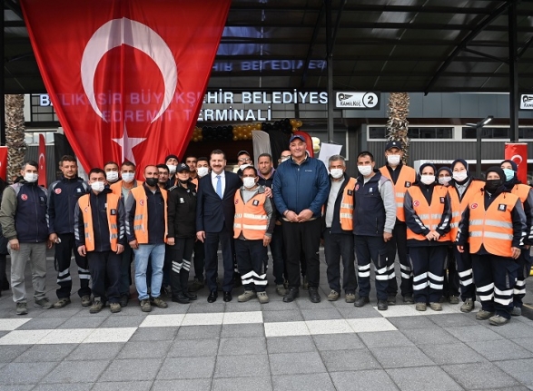 Büyükşehir ilçelerde yetersiz olan terminalleri bir bir yenileniyor