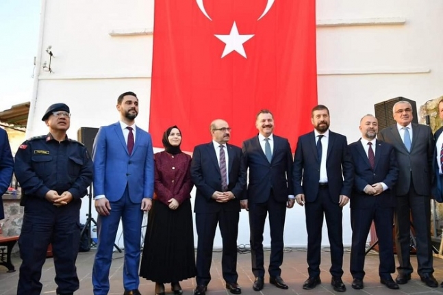 Sındırgı'da ecdat yadigarı Yakup Bey Camii ibadete açıldı