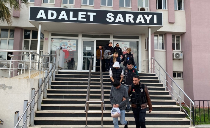 Ayvalık’ta Polisten Rekor Operasyon