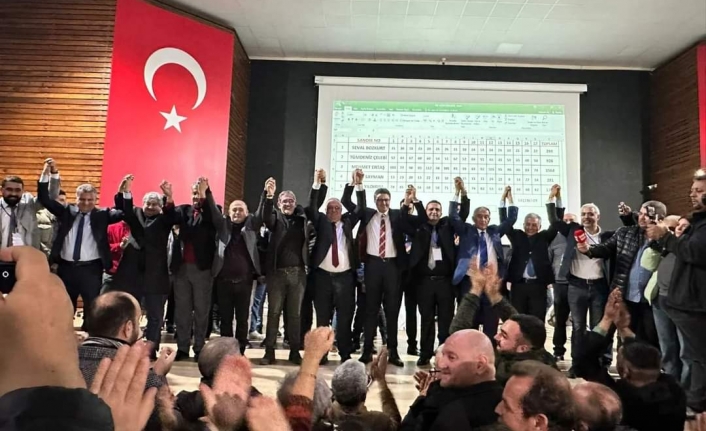 CHP'li delegeler Edremit'te 'Mehmet Ertaş' dedi.