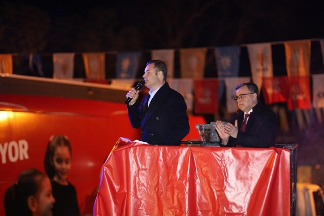 CHP’li Ahmet Akın Büyükşehir’de Kurulan Tuzağı Açıkladı