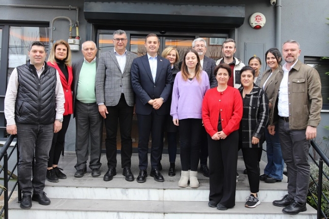 CHP’li Ahmet Akın: Çocuk Hastanesi Tıbbiyeli Hikmet’in Adıyla Onurlanacak