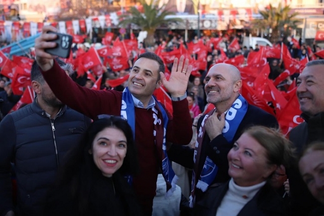 CHP’li Ahmet Akın Seçim İddiasındaki Gerçeği Açıkladı : "Yalanı Bırak, Kaybettiğin Takımları Getir" dedi