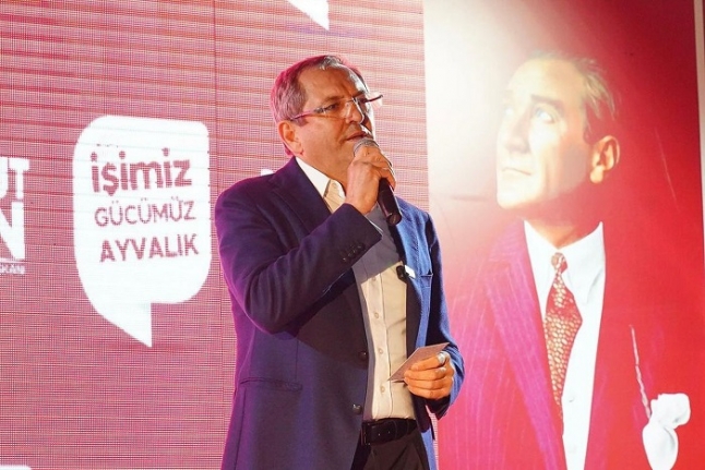 “Mesut Başkan Mesut Ayvalık”