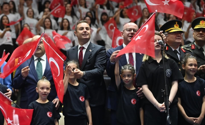 Balıkesir'de 19 Mayıs törenle kutlandı