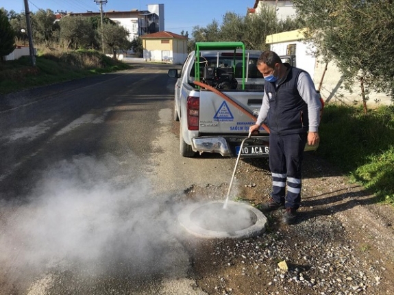 Burhaniye'de sineksiz bir yaz seferberliği