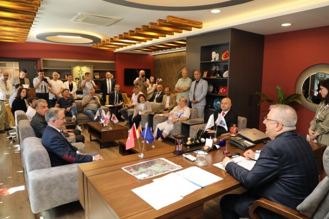 Edremit Belediyesi İspanyol ve Yunan Konukları Ağırladı