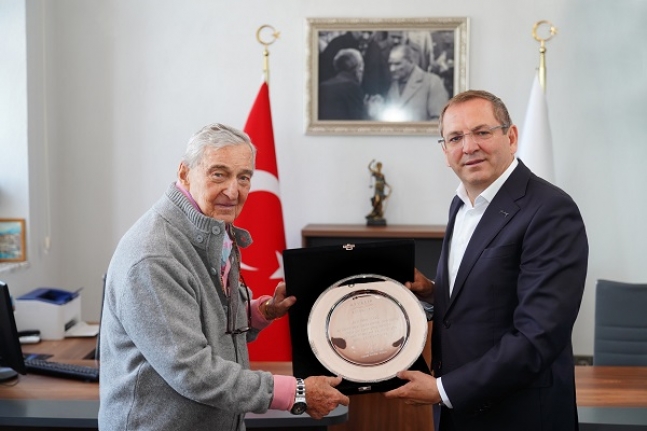 Rahmi Koç’tan Başkan Mesut Ergin’e ziyaret