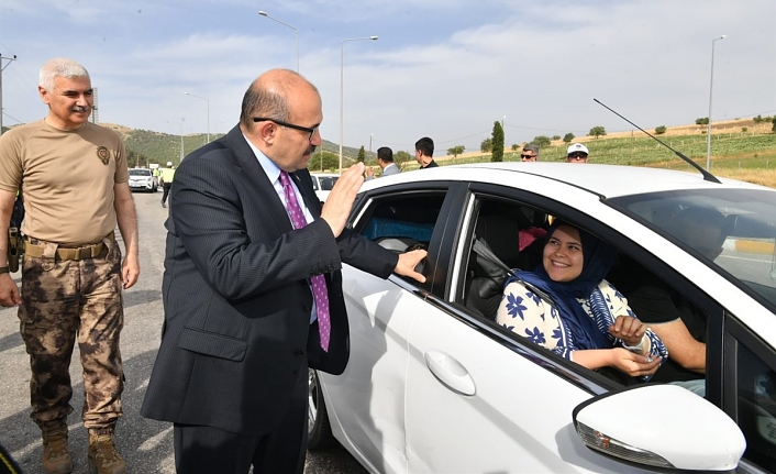 Vali Ustaoğlu sürücüleri uyardı