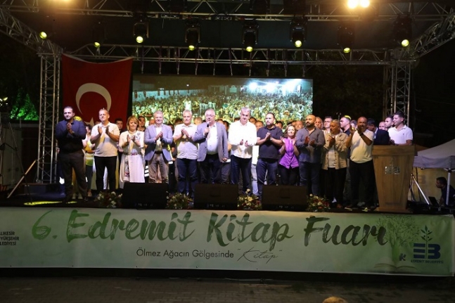 6. Edremit Kitap Fuarı muhteşem bir finalle sona erdi