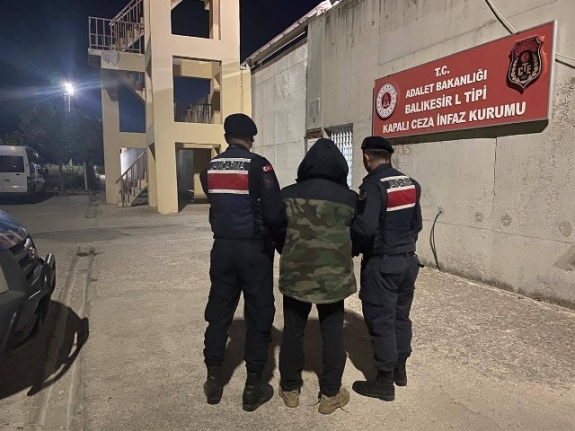 34 yıl hapis cezası olan şahıs Edremit'te yakalandı
