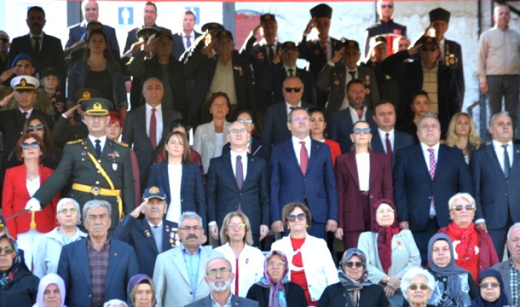 Ayvalık'ta 101. yıldönümü büyük bir gurur ve coşkuyla kutlandı