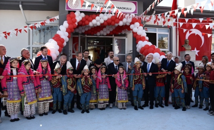 Ayvalık'ta Eğitime Büyük Destek: Mehmet Can Övünür Anaokulu Açıldı