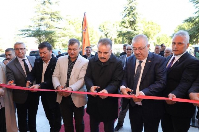Urfa Yörem Baklavaları Edremit Körfez Bölgesinin Tek Yetkili Şubesi görkemli bir törenle açıldı
