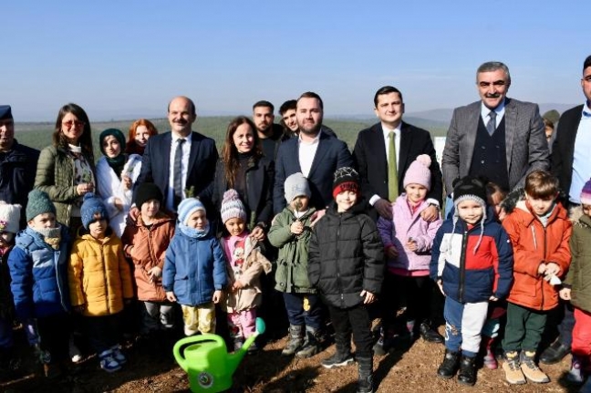Balıkesir’de 100. yılda yola çıktılar, 100 bin ağaç kazandırdılar
