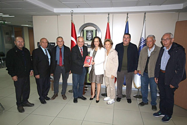ROİSDER, Karşıyaka Belediye Başkanı'na Rodos ve İstanköy Türklerinin sorunlarını anlattı