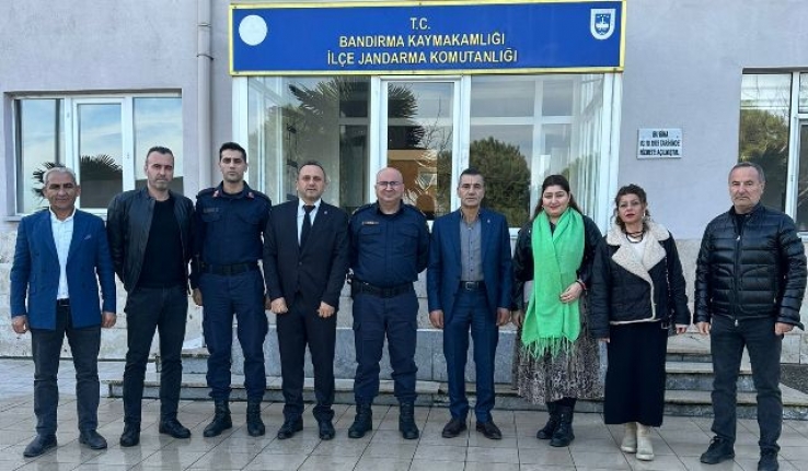 Bandırma Jandarma Mensupları Şehit ve Gazi Aileleri Vakfı'ndan ilçe kurumlarına ziyaret