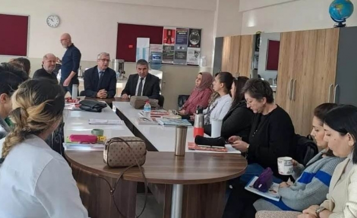 Edremit İlçe Milli Eğitim Müdürü'nden Remzi Molvalıoğlu Ortaokulu’na ziyaret