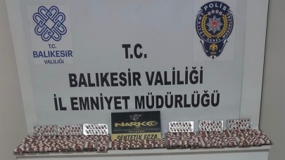 Balıkesir'de 2 bin 700 adet hap ele geçirildi