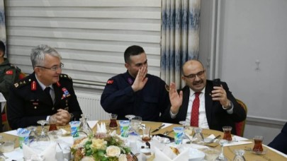 İl Jandarma Komutanlığı iftarında duygu dolu anlar yaşandı