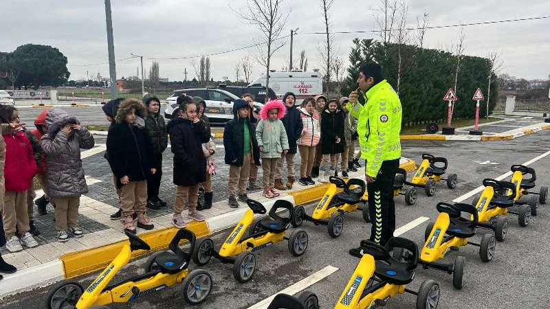 Balıkesir'de çocuklar için trafik eğitimleri devam ediyor