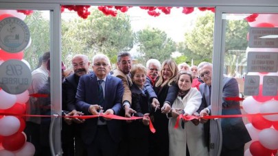 Burhaniye Belediyesi emeklilerin yanında