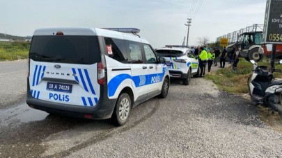 Ayvalık’ta Kepçe İle Otomobil Çarpıştı; 1 çocuk ve 1 hamile kadın yaralandı
