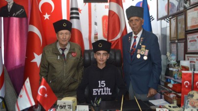 Ayvalık'ta Gazi Başkan makamını öğrenciye devretti