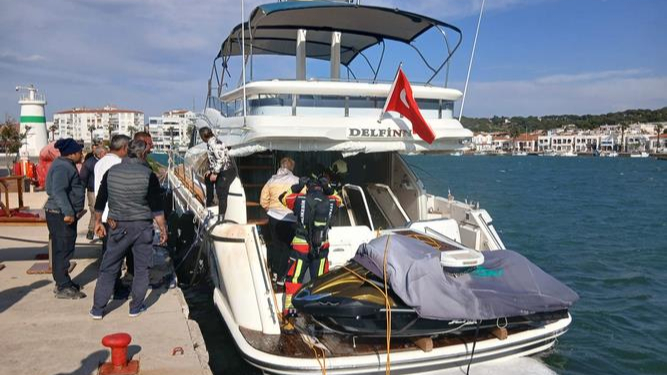 Ayvalık'ta marinada tekne yangını