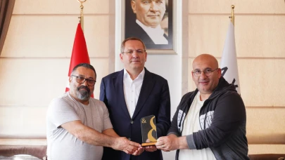 Ayvalık Belediyesi'ne "Öğrenci Kent Lokantaları" projesiyle ödül