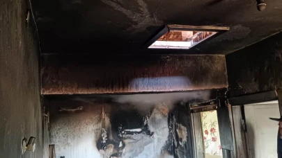 Dursunbey’de ev yangını
