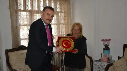 Kaymakam Odabaş'tan hayırsever Kıyakoğlu'na vefa ziyareti