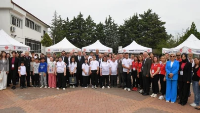 Balıkesir'de TÜBİTAK 4006 Fuarı'nda renkli görüntüler