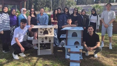 Havran’da akademik tasarımlı kedi evleri!