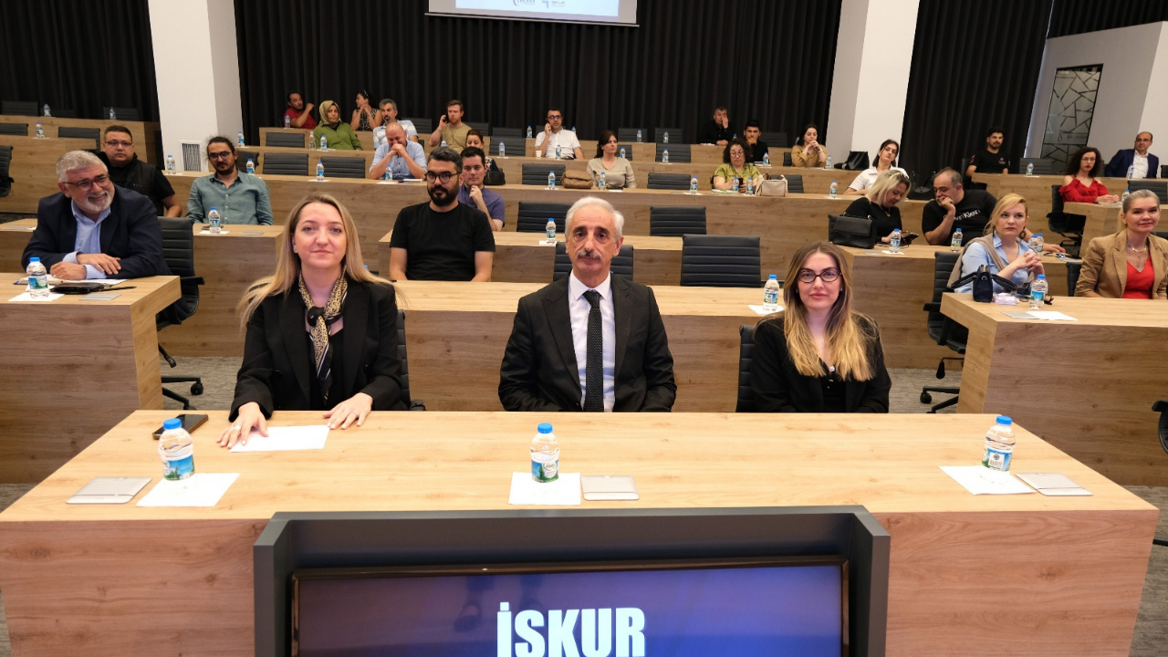 İŞKUR, istihdamı artırmak için çalışmalarına hız kesmeden devam ediyor