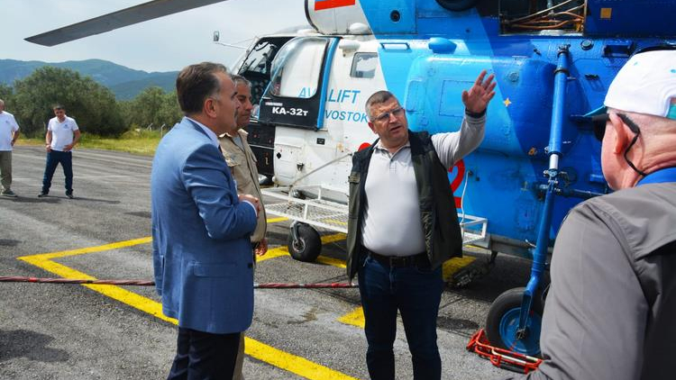 Yangın Söndürme Helikopteri Edremit'te Göreve Başladı