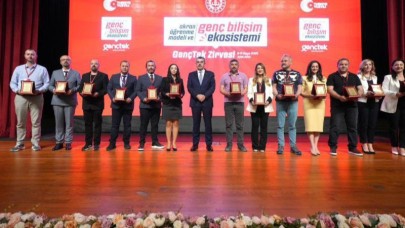 Gençtek Zirvesi’nde Balıkesir Rüzgârı