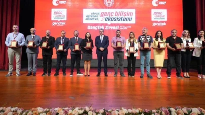 Gençtek Zirvesi’nde Balıkesir Rüzgârı