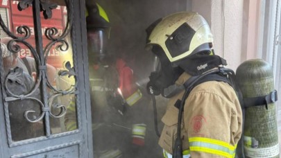 Bandırma’da Yangın: Apartman Duman Altında Kaldı
