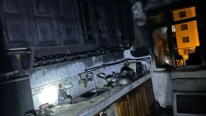 Dursunbey’de yangında daire kullanılamaz hale geldi