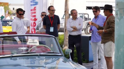 Ayvalık’ta Başkan Ergin, Klasik Otomobilcileri Yalnız Bırakmadı