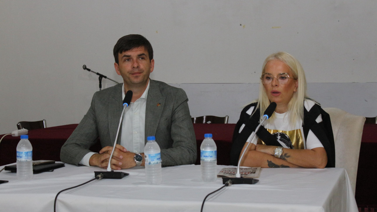 Bakan Azemoviç, Burhaniye’de Boşnaklarla buluştu