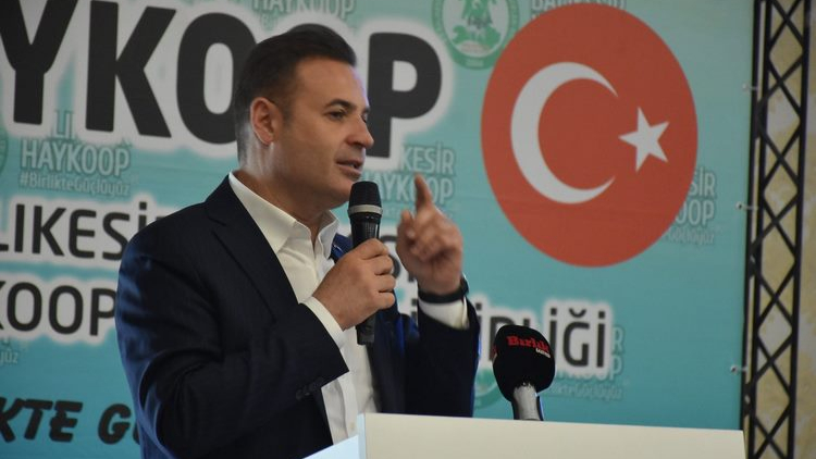 HAYKOOP’ta Faruk Özen, güven tazeleyerek yeniden başkan seçildi.