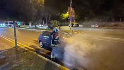 Ayvalık’ta Seyir Halindeki Araçta Yangın