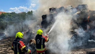 Altıeylül’de 500 balya saman yandı
