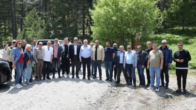 Edremit Belediyesi’nden Kazdağları Zirvesinde Çevre Temizliği