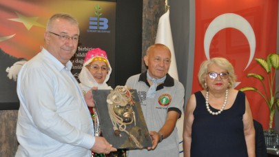 Kardelen Derneğinden fırtına gibi sanat günleri