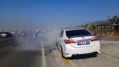 Edremit’te seyir halindeki araçta yangın