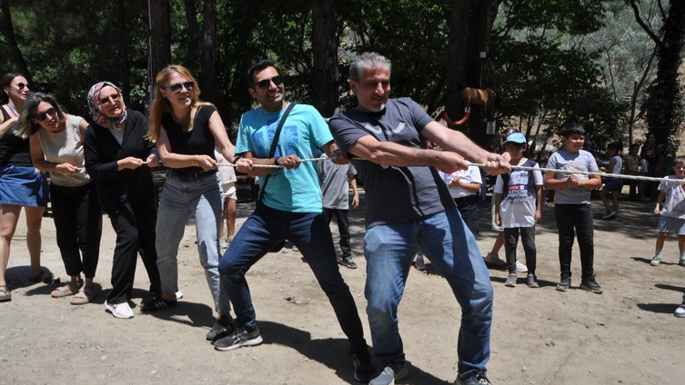 Sanatın kalbi Kazdağları'nda atıyor. Kardelen Derneği’nin başarısı